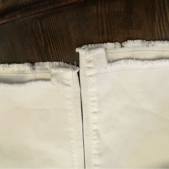 Bevvy Flog Aviv Button Fly White Denim sz 28 nwot - Picture 7 of 11